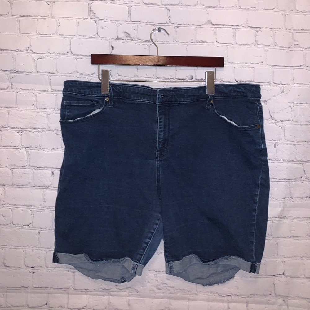 Ava & Viv Dark Blue Bermuda Jean shorts size 22W - Picture 1 of 10